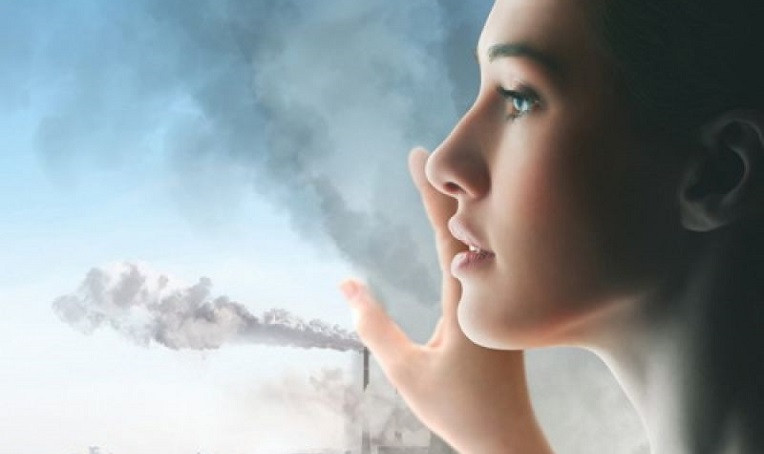 Sử dụng các sản phẩm mỹ phẩm chất lượng giúp bảo vệ da